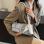 Asverra Vespéria Shoulder Bag