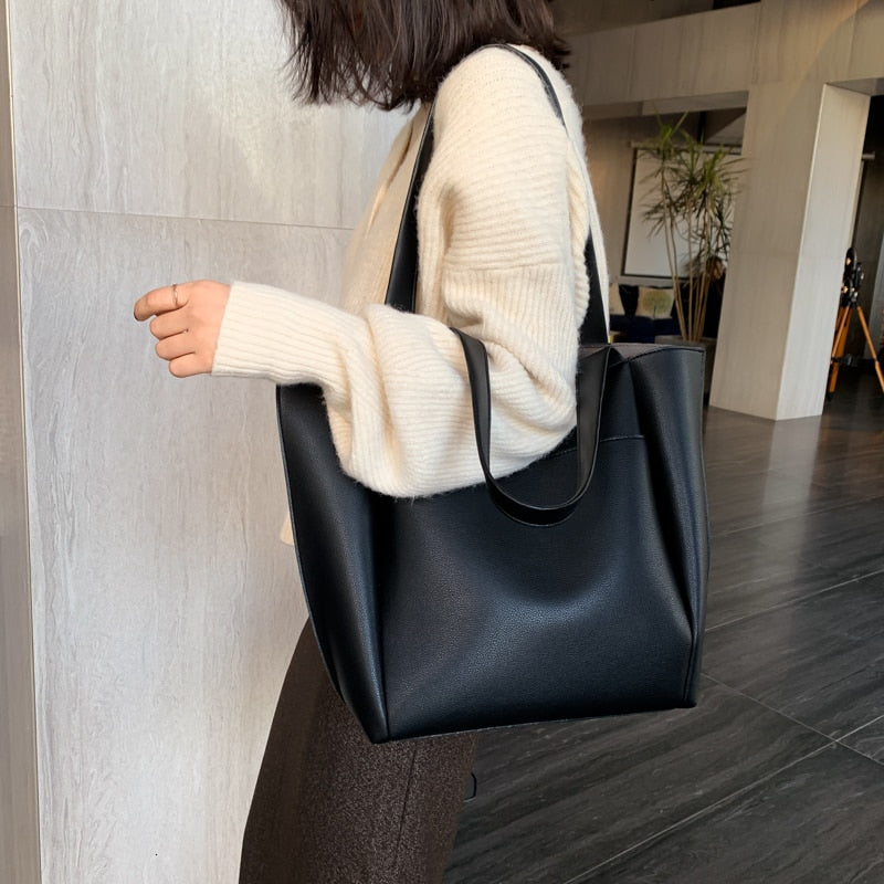 Asverra Galya Tote Bag