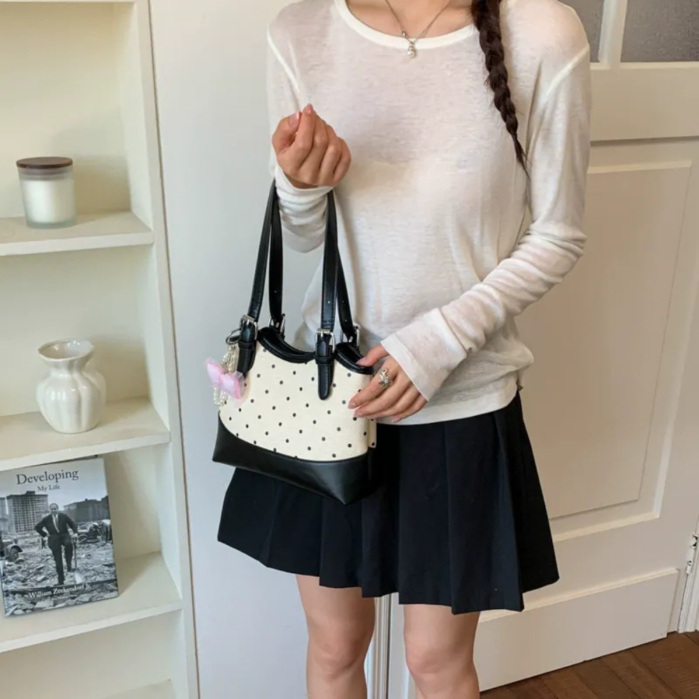 Noirette Bow Charm Shoulder Bag Secondary image