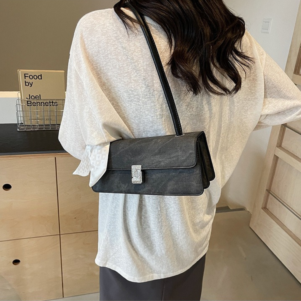 Asverra Vespéria Shoulder Bag