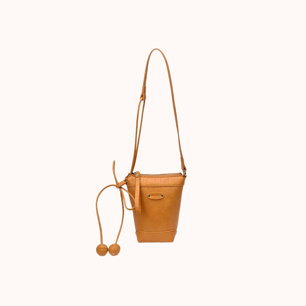 Safrina Charm Bucket Bag الصورة الرئيسية