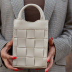 Asverra Chalise Phone Bag