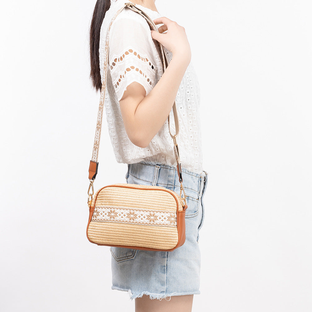 Asverra Auma Crossbody Bag