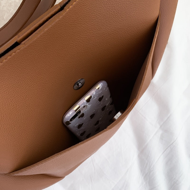 Asverra Galya Tote Bag