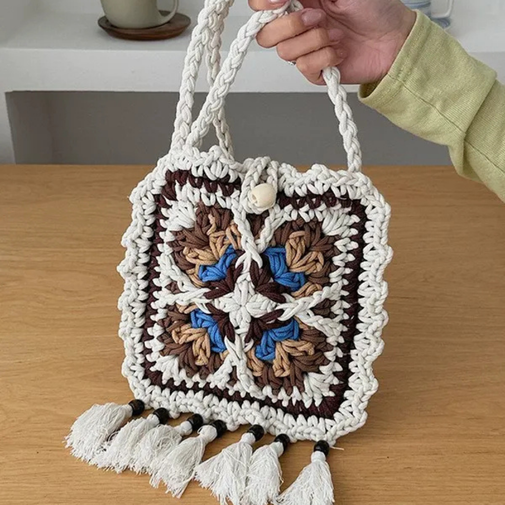 Asverra Calvéra Fransen-Tasche