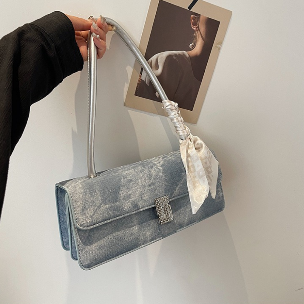 Asverra Vespéria Shoulder Bag