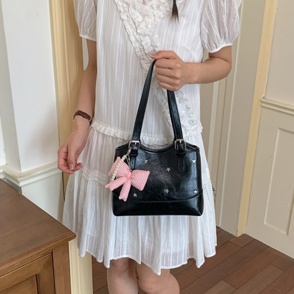 Perlisa Bow Charm Shoulder Bag صورة ثانوية