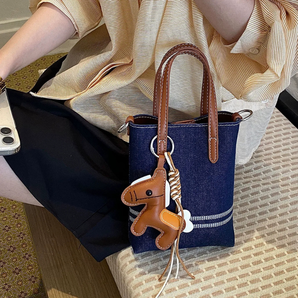 Torenne Horse Charm Phone Bag for Women | Asverra