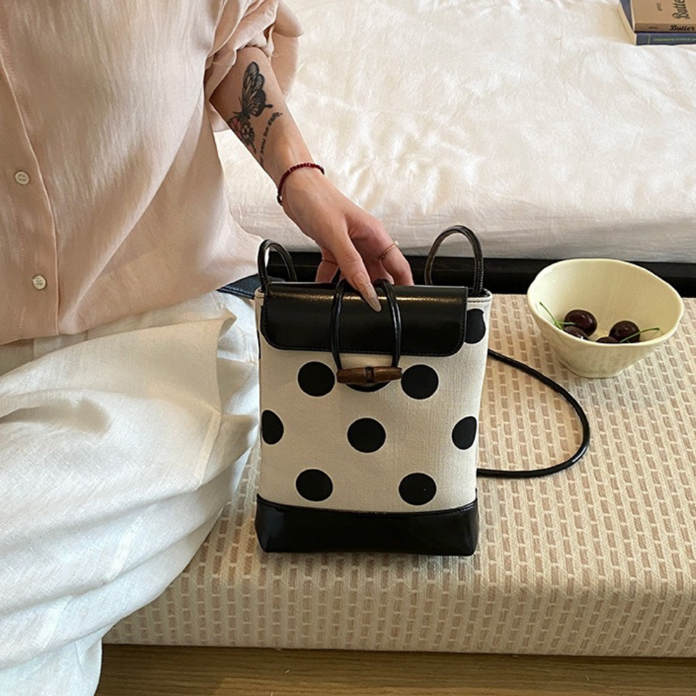Dotelle Polka Dot Bucket Bag صورة ثانوية