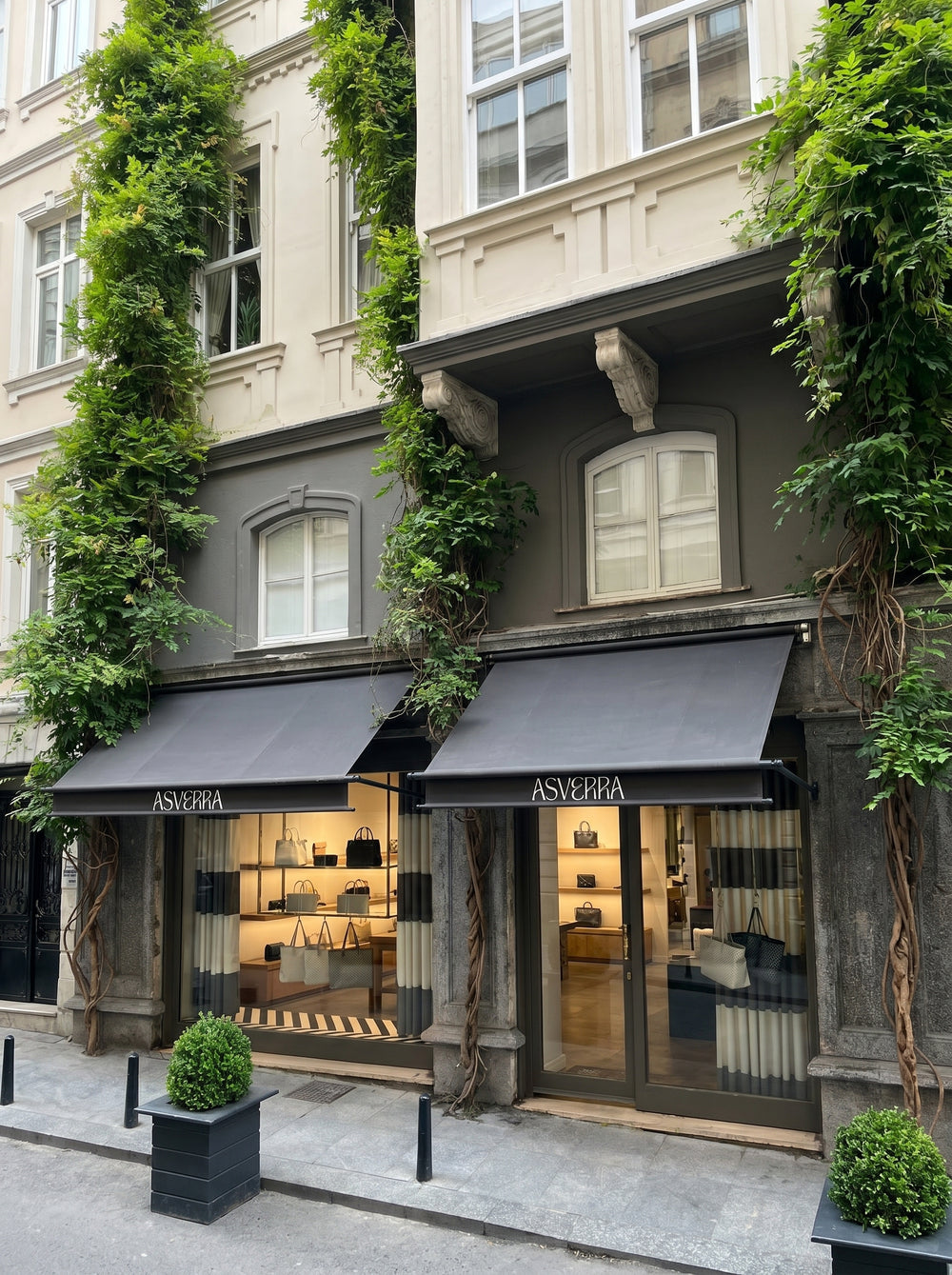 Showroom Mobile Image