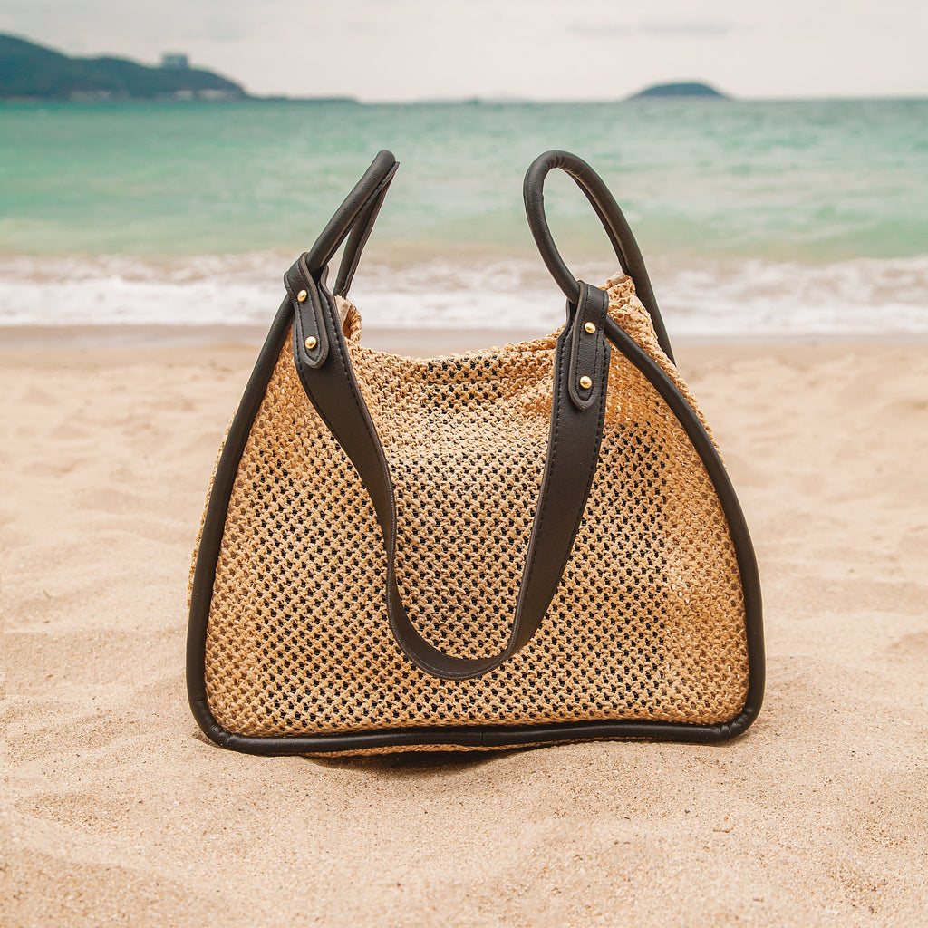 Asverra Banna Tote Bag