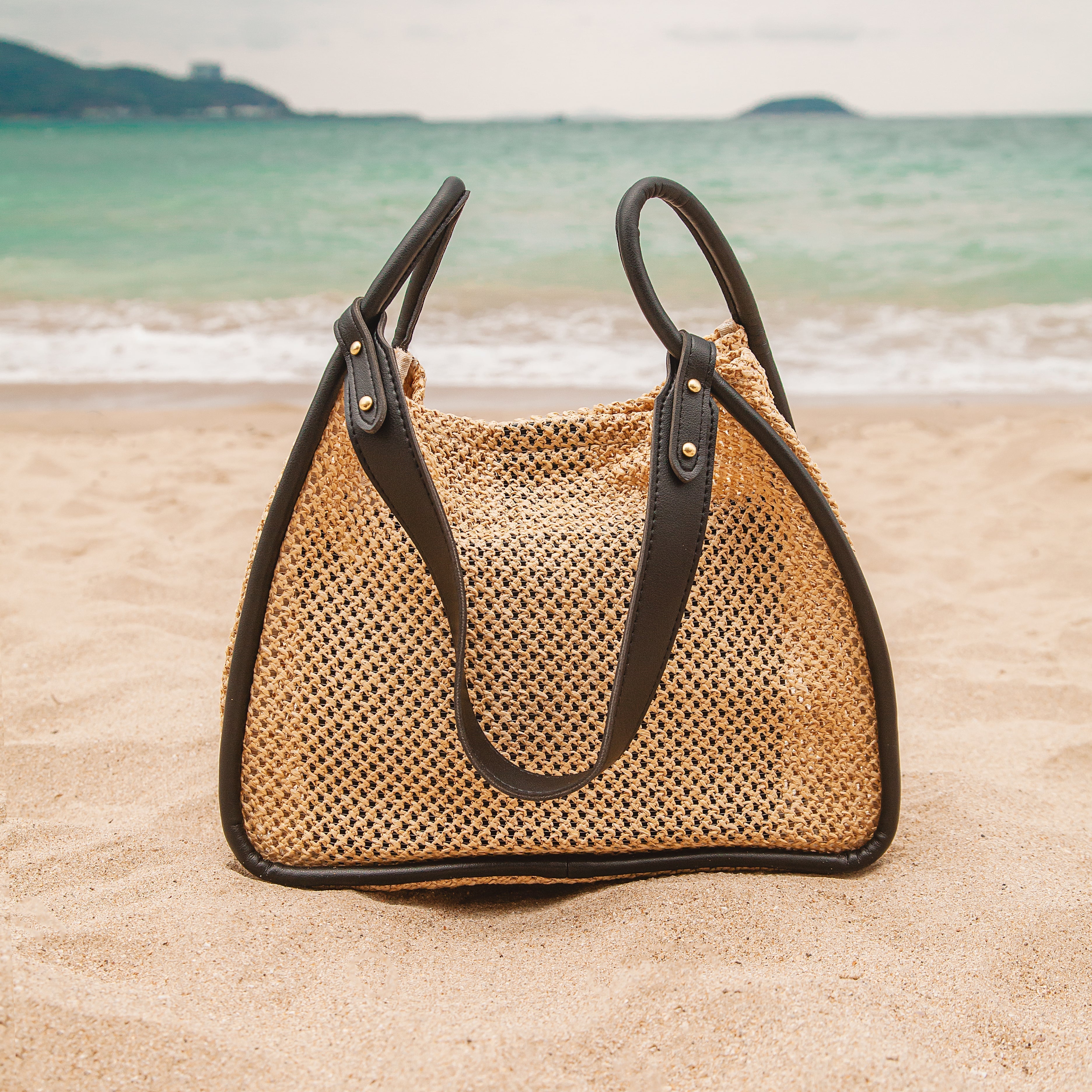 Asverra Banna Tote Bag