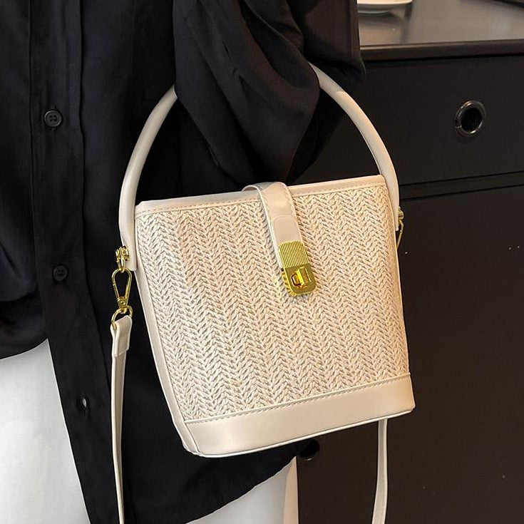 Asverra Mireva Crossbody Bag