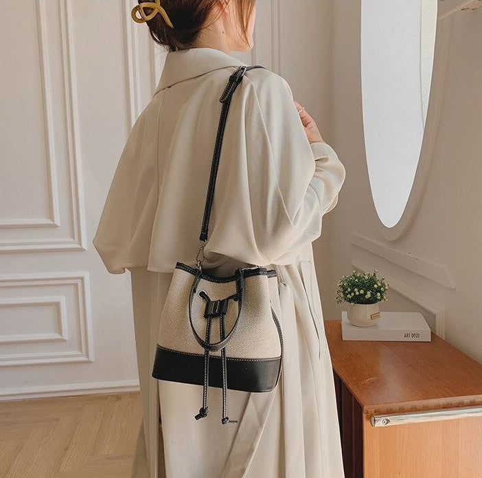 Asverra Lestina Crossbody Bag