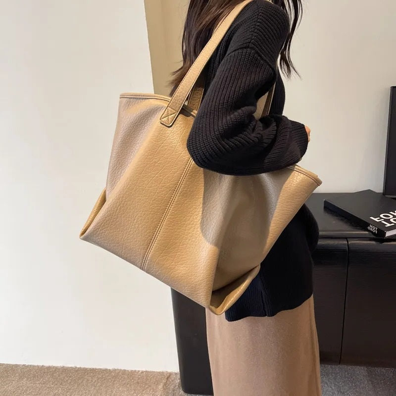 Asverra Manya Tote Bag