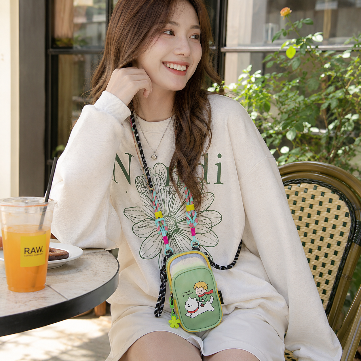 Kivoria Cartoon Mini Phone Bag for Women | Asverra