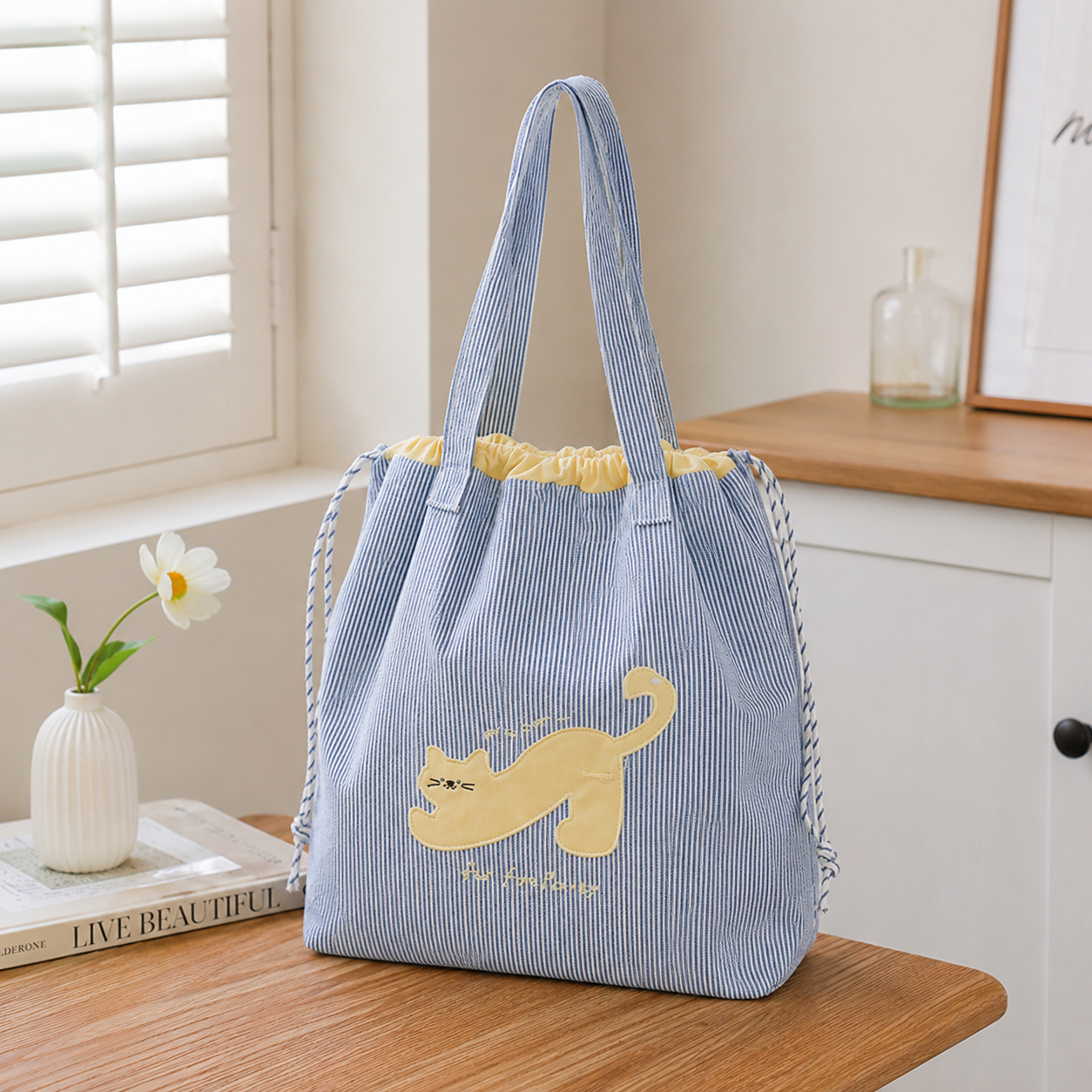Zephyra Cat Patch Tote Bag for Women | Asverra
