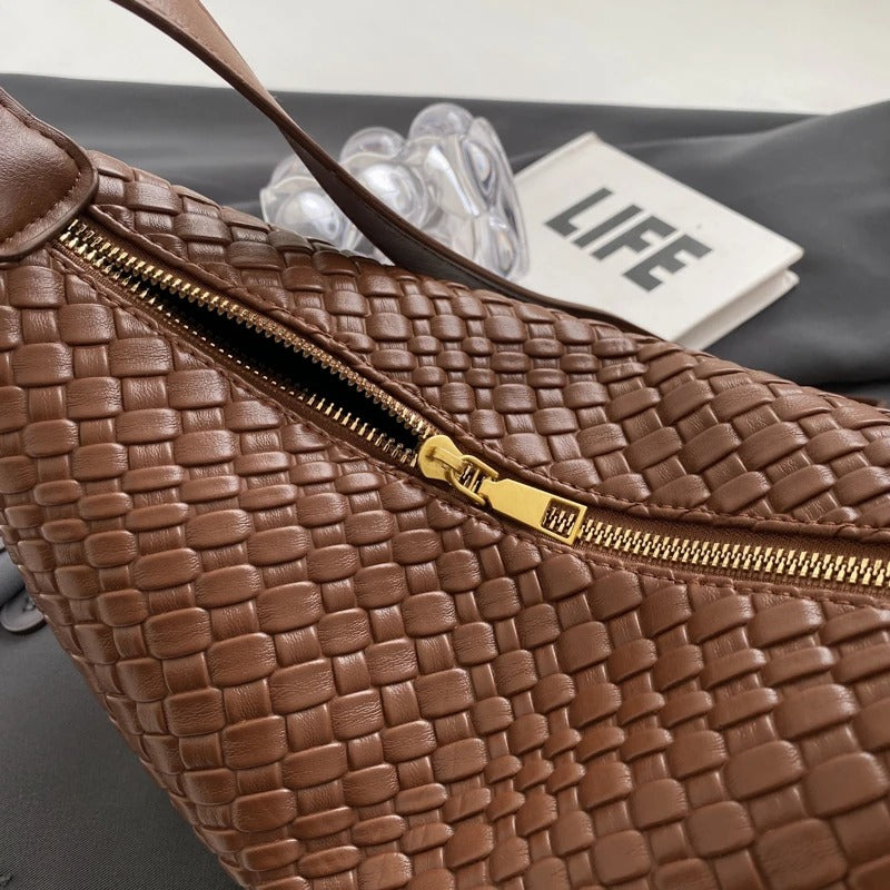 Asverra Cynha Crossbody Bag - Asverra
