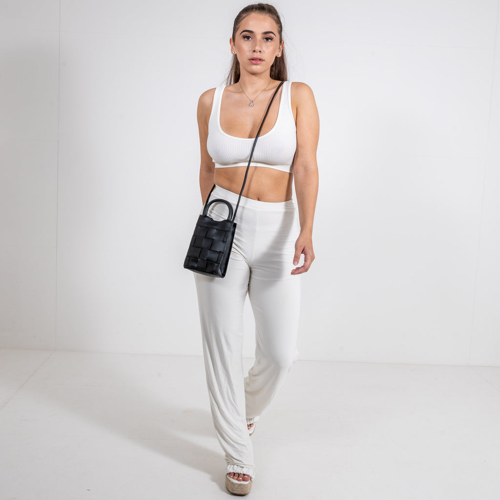 Asverra Chalise Phone Bag