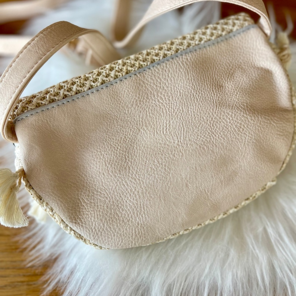 Asverra Danna Crossbody Belt Bag