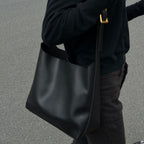 Asverra Ganna Shoulder Bag