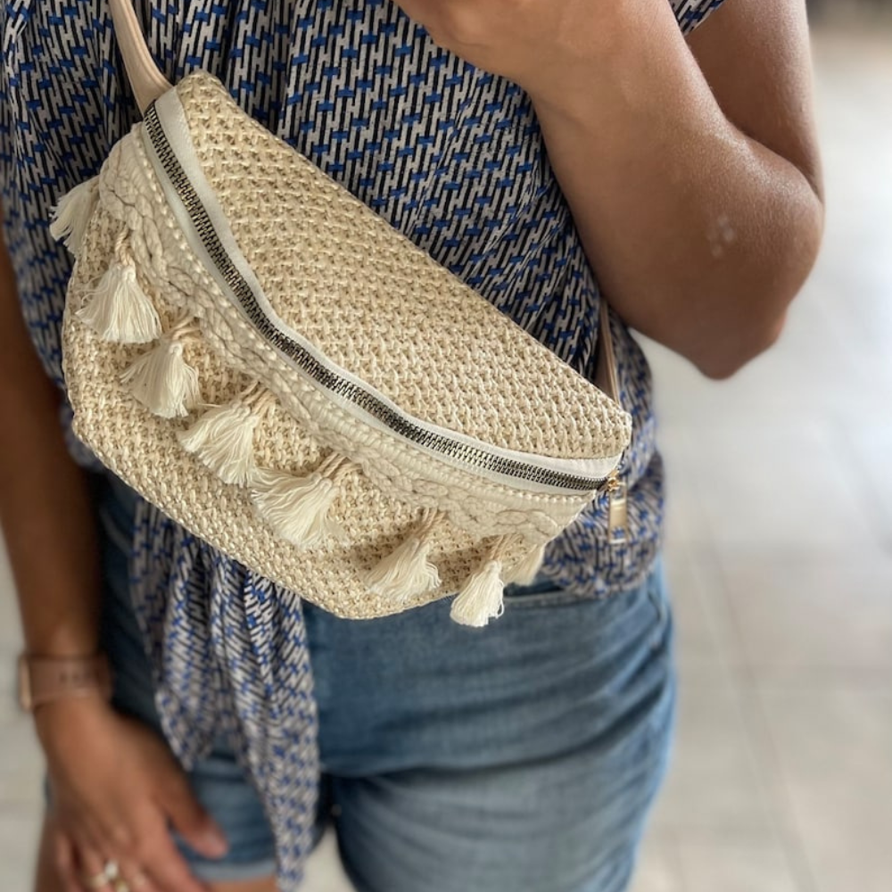 Asverra Danna Crossbody Belt Bag