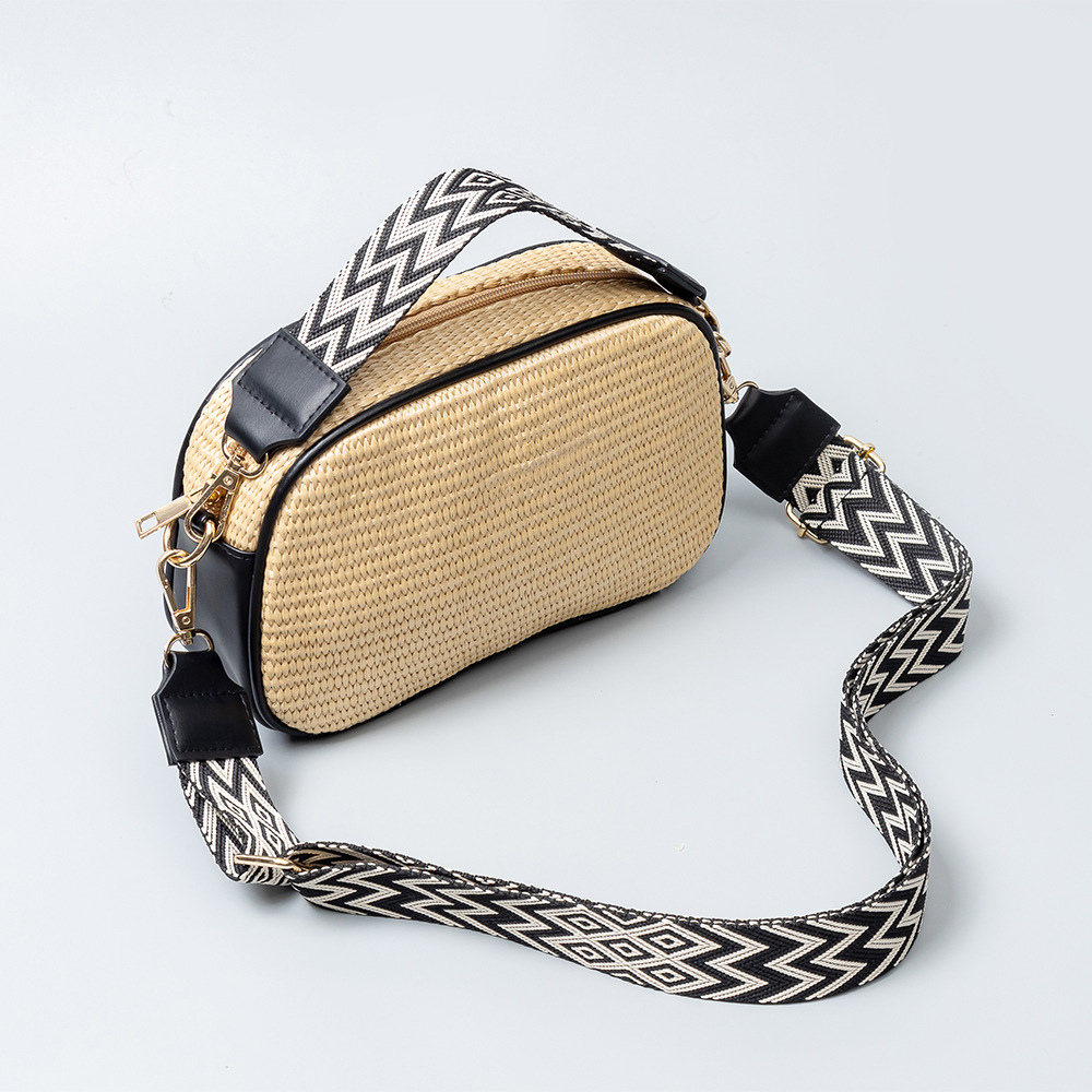 Asverra Auma Crossbody Bag