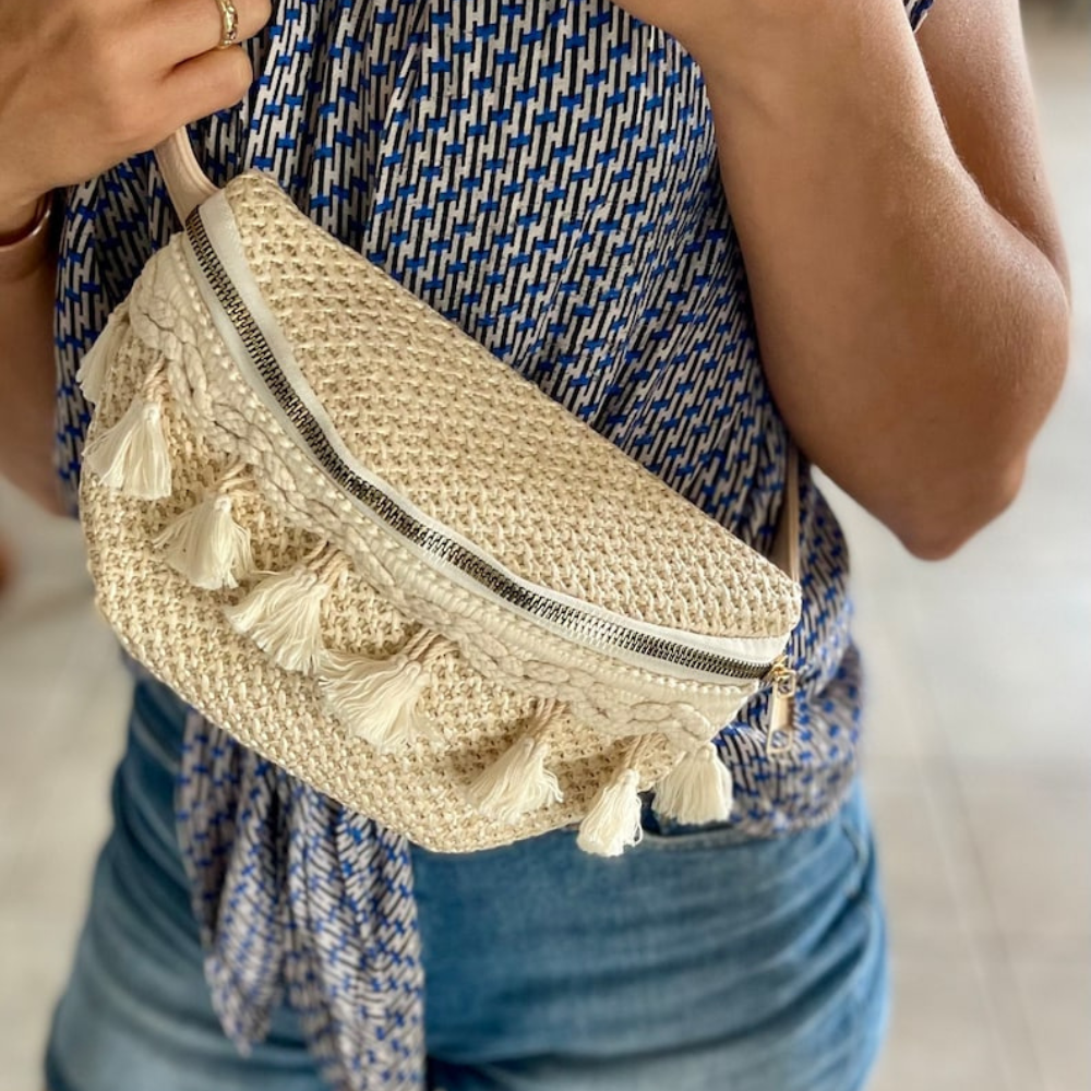 Asverra Danna Crossbody Belt Bag