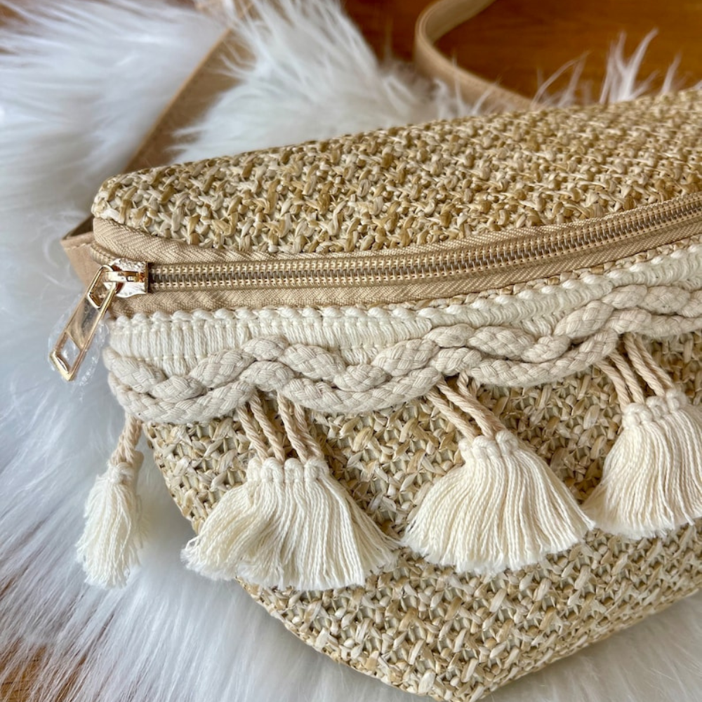 Asverra Danna Crossbody Belt Bag