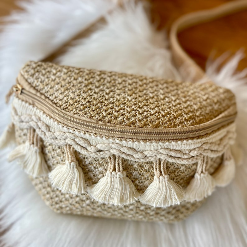 Asverra Danna Crossbody Belt Bag