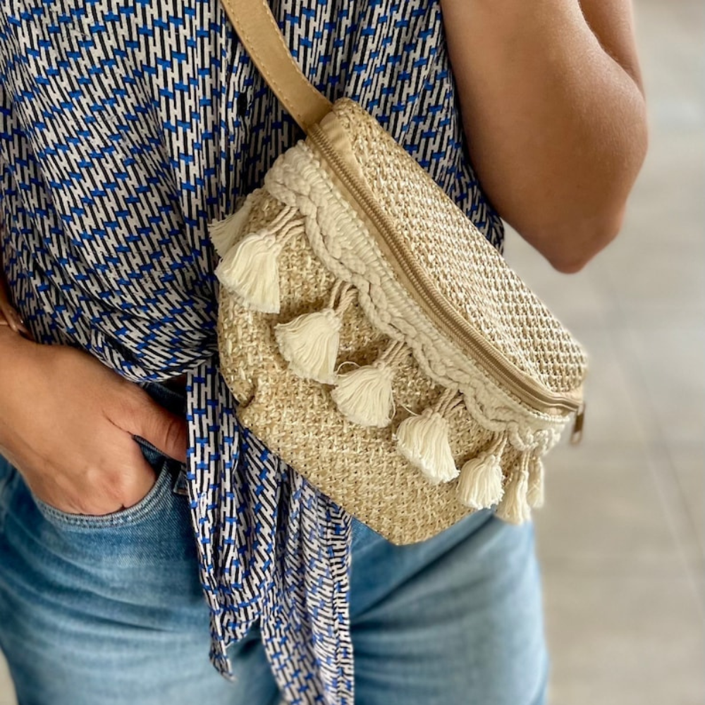 Asverra Danna Crossbody Belt Bag