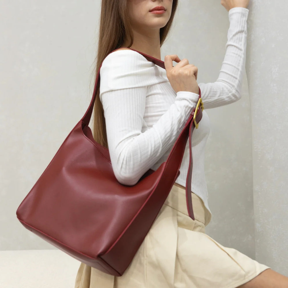 Asverra Ganna Shoulder Bag