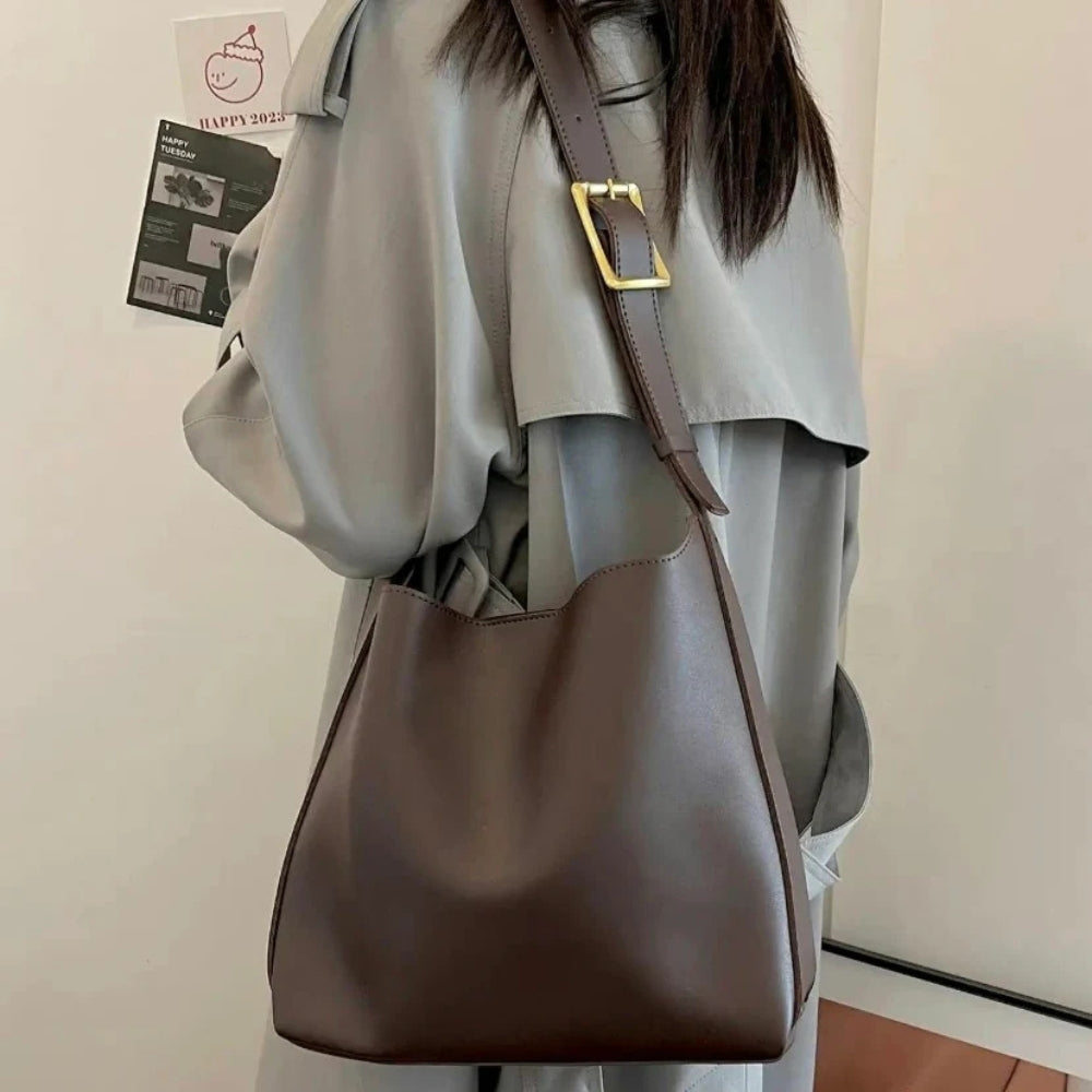 Ganna Vegan Leather Shoulder Bag for Women | Asverra Secondary image