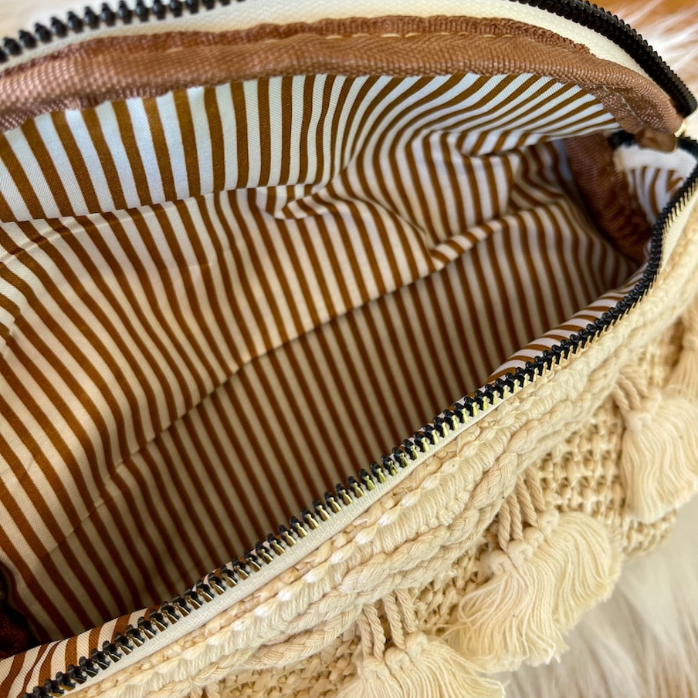 Asverra Danna Crossbody Belt Bag