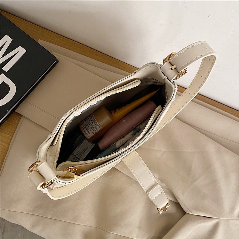 Asverra Rivoire Shoulder Bag - Asverra