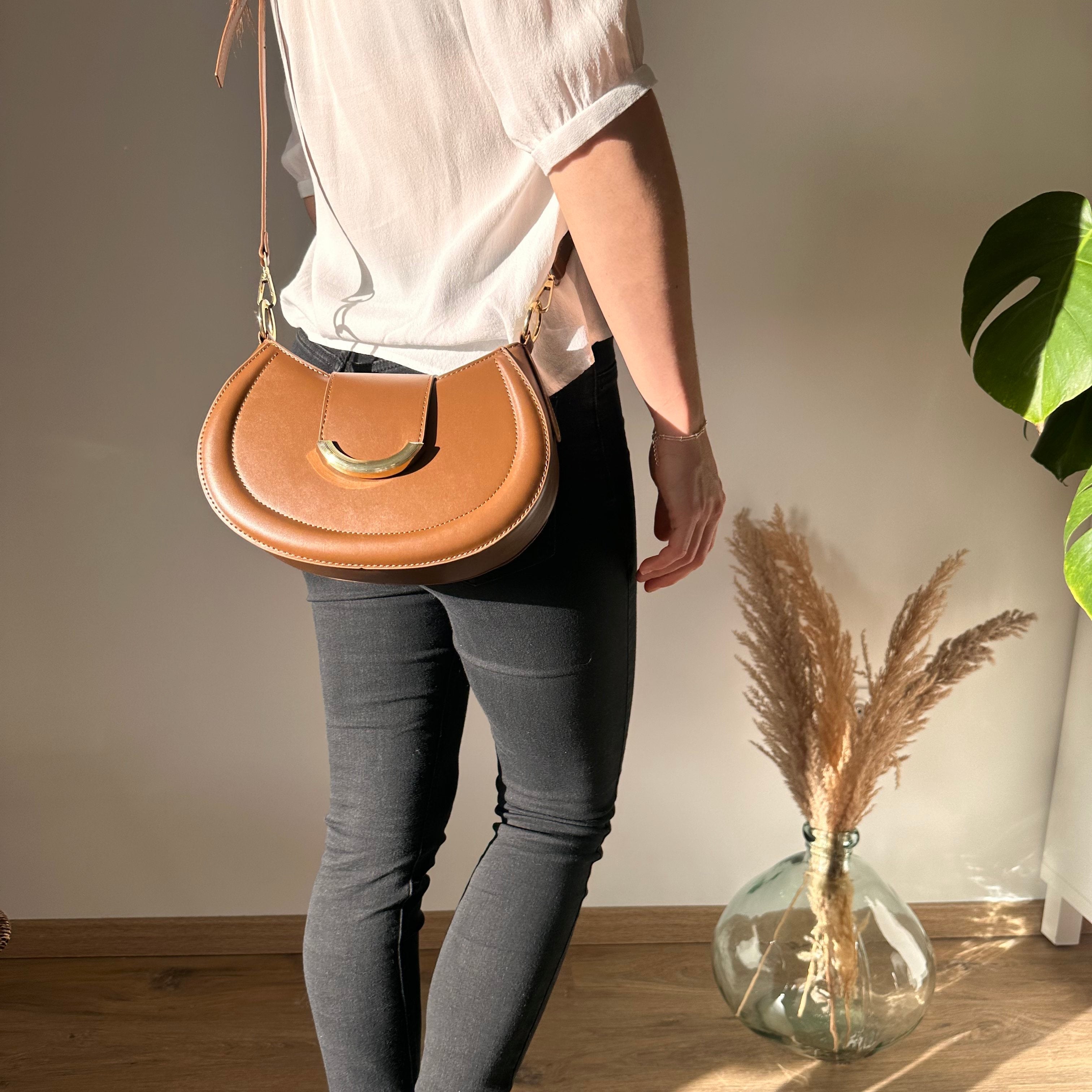 Asverra Lanna Crossbody Bag