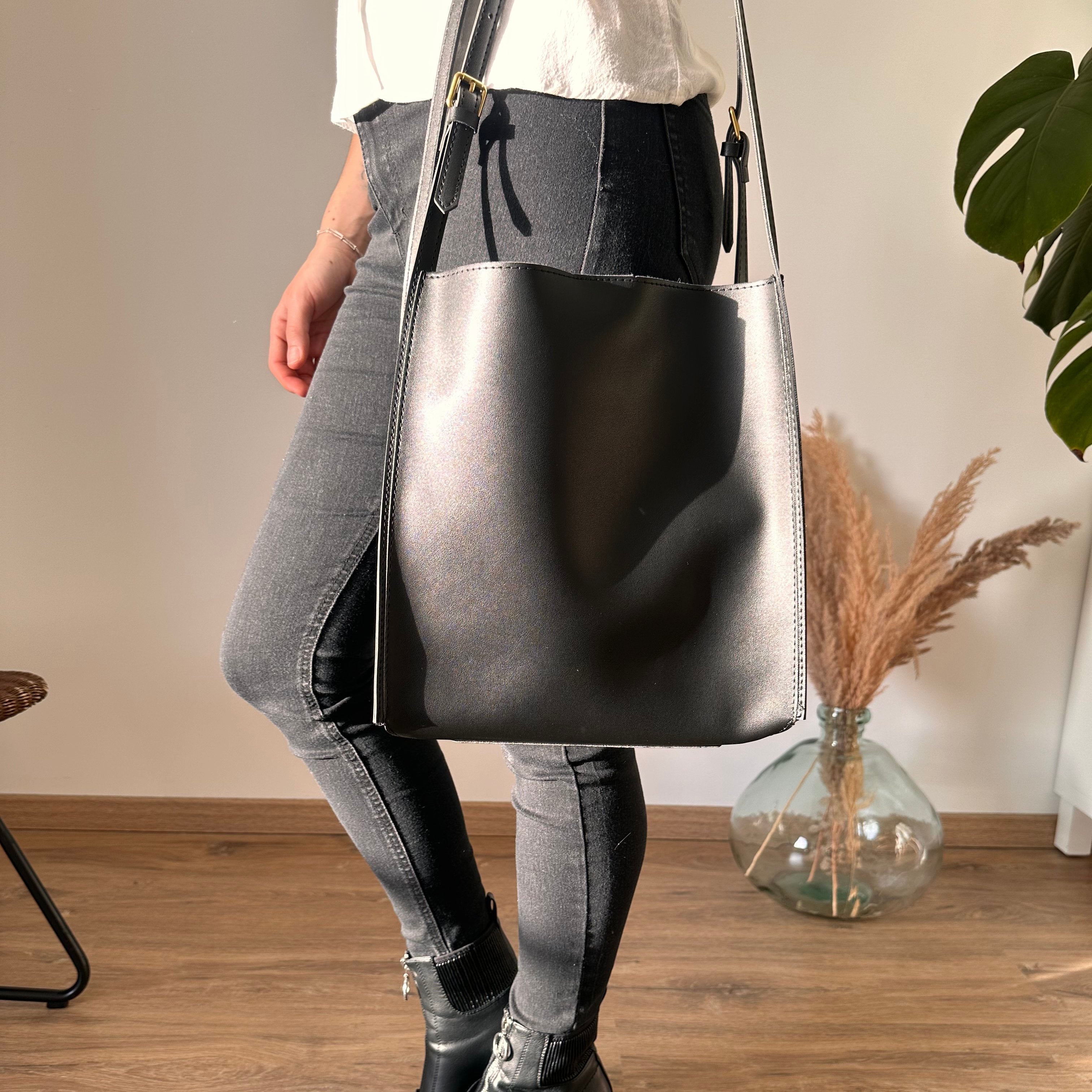 Asverra Riva Tote Bag