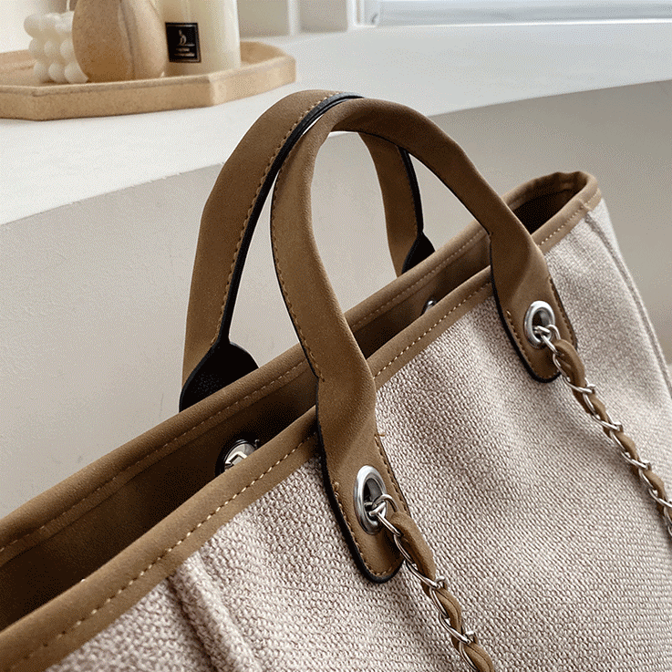 Asverra Fulla Tote Bag