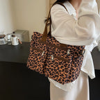 Asverra Kanna Wild Canvas Crossbody