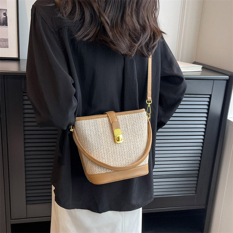 Asverra Mireva Crossbody Bag