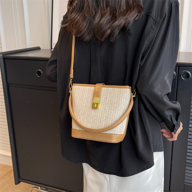 Asverra Mireva Crossbody Bag