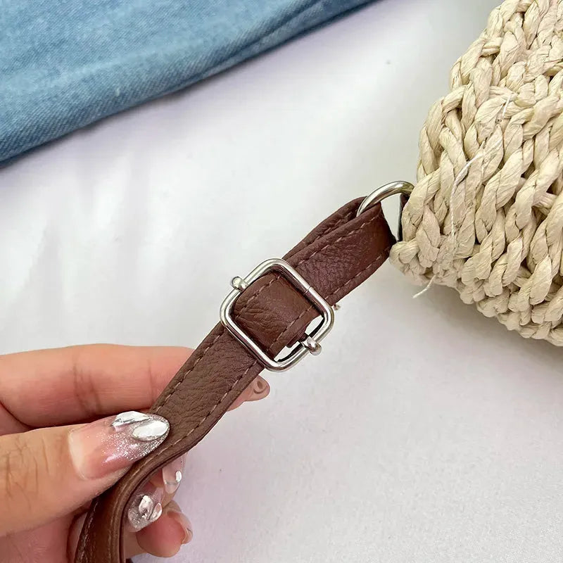 Asverra Manna Crossbody Bag