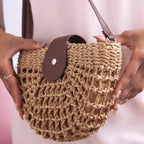 Asverra Manna Crossbody Bag