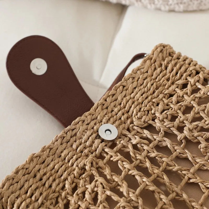 Asverra Manna Crossbody Bag