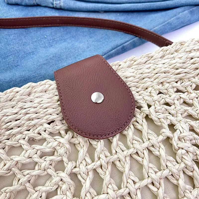 Asverra Manna Crossbody Bag