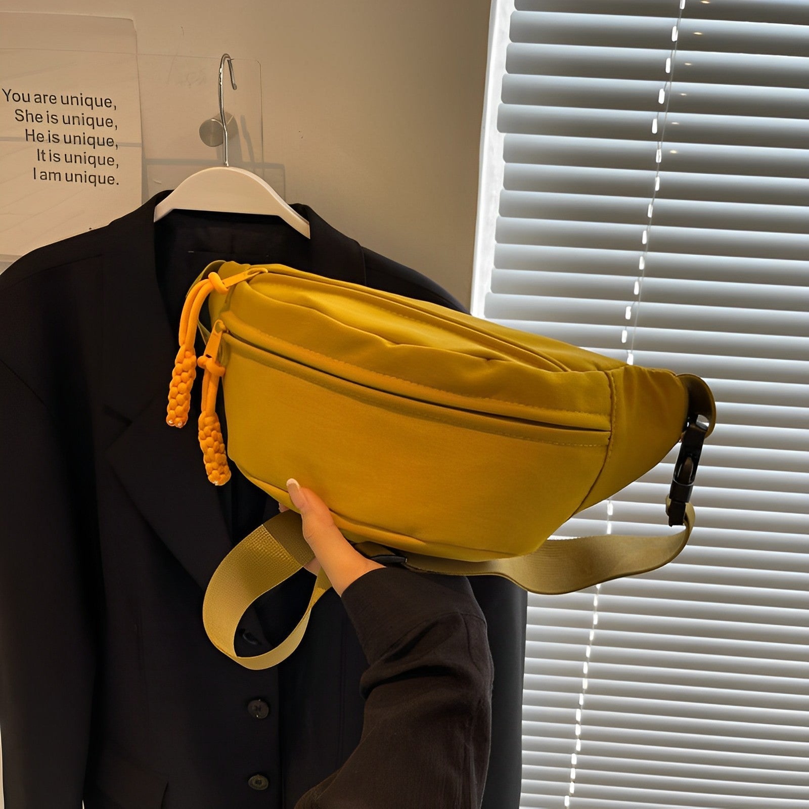 Asverra Jauda Crossbody Belt Bag