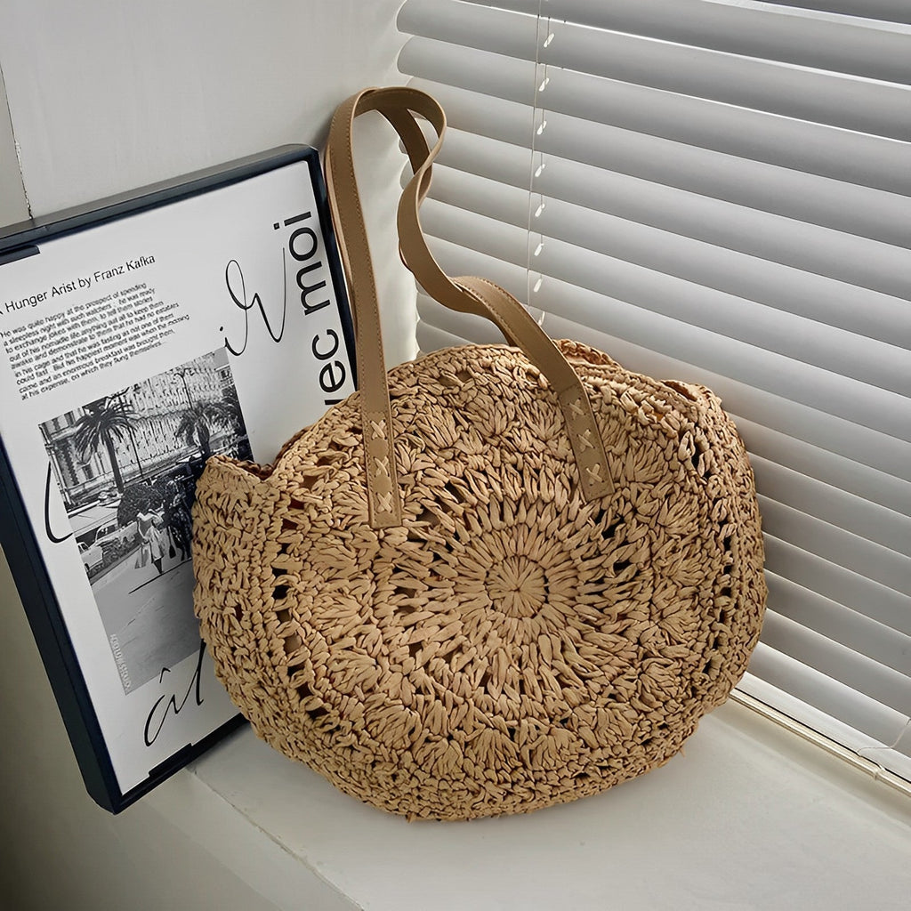 Asverra Vamah Tote Bag