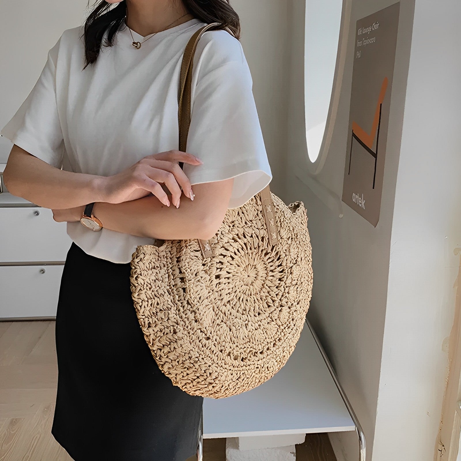 Asverra Vamah Tote Bag