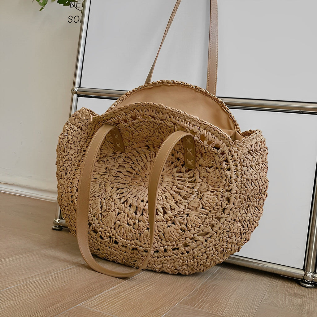 Asverra Vamah Tote Bag