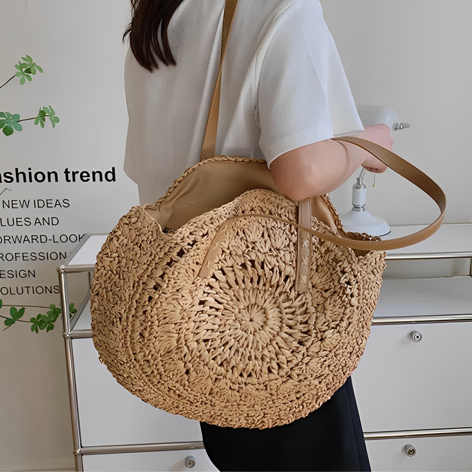 Asverra Vamah Tote Bag